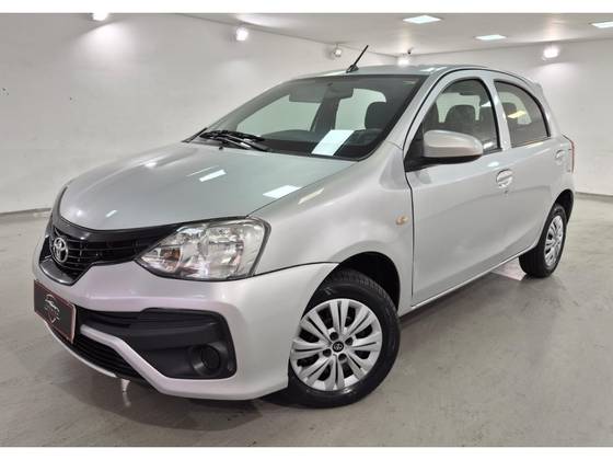 TOYOTA ETIOS 1.3 X 16V FLEX 4P MANUAL TOYOTA ETIOS 1.3 X 16V FLEX 4P MANUAL